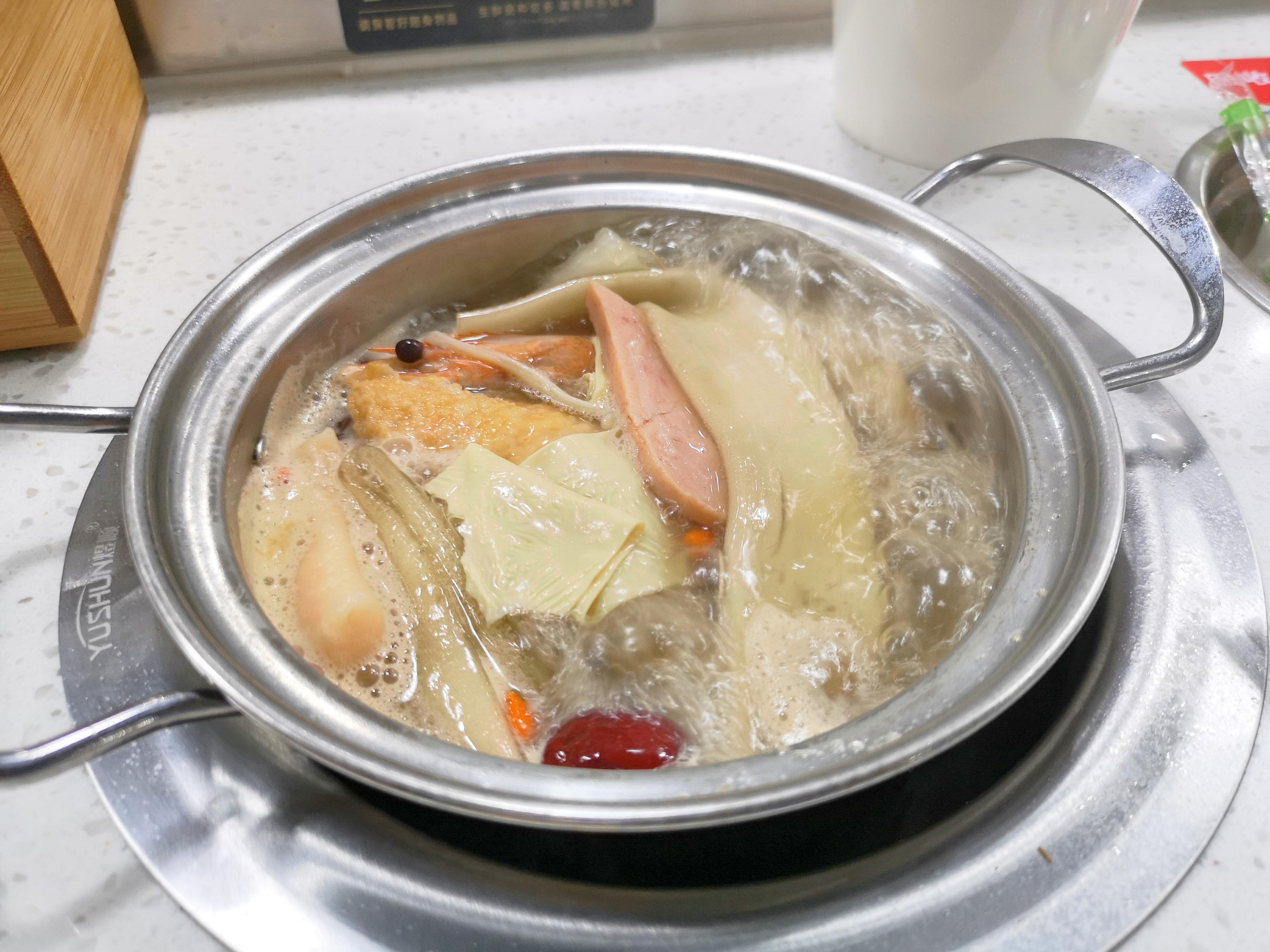 大量蔬菜因疫情被丢垃圾箱背后的故事与西宁的回应