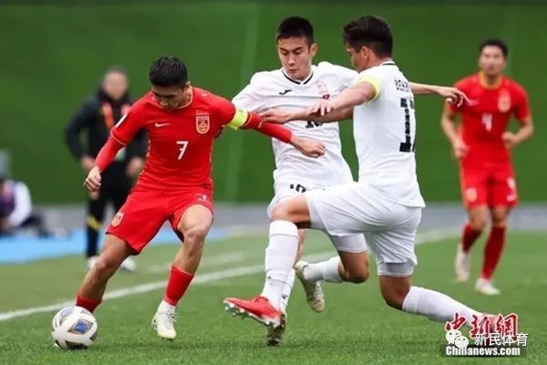 中国国足与新疆足球，多元融合下的共荣共生