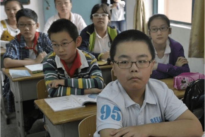 中考招生网，连接学生未来的桥梁