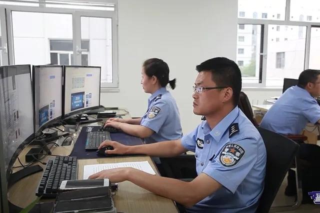 彩票网站绑定银行卡的后果解析