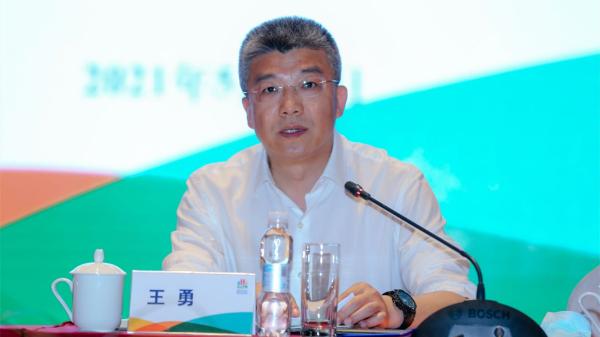 金码大厦，城市的新地标与商业繁荣的象征