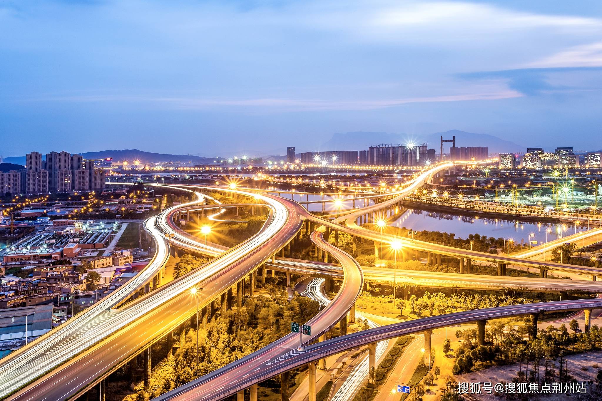 圣路易斯城与洛杉矶，两座城市的碰撞与对比