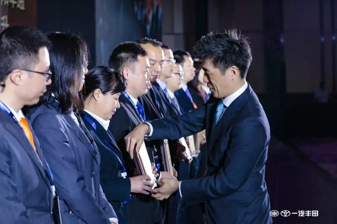 奖结果，荣耀与努力的交汇点