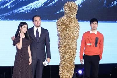 小李获赠玫瑰金人是真的吗